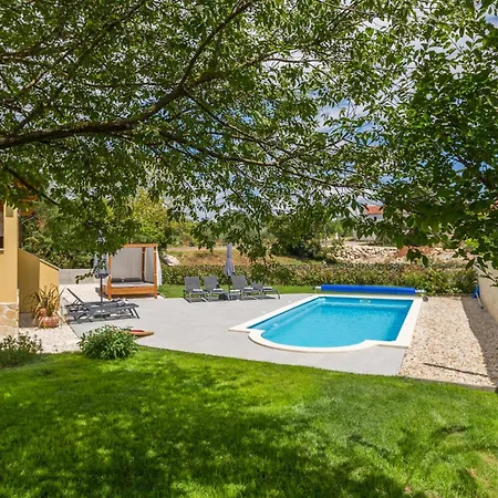 Ferienhaus Savey