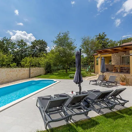 Savey Ferienhaus *