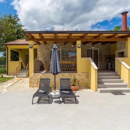 Ferienhaus Savey Sivati